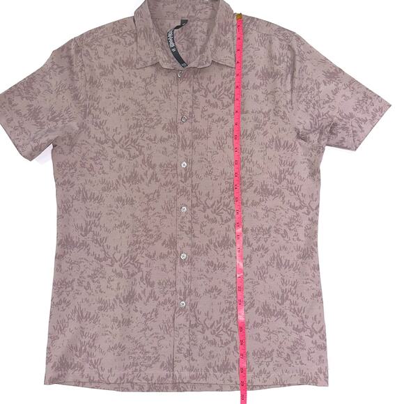 SOLD 💕Vuori Men’s Short Sleeve Bridge Umber Zion Purple Button Down Shirt - Picture 10 of 10